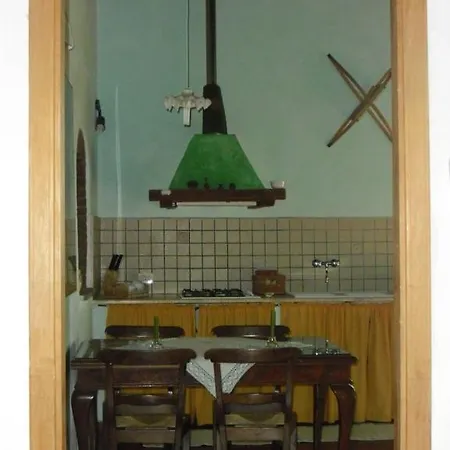 Castel D'arno Kır Evi