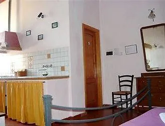 Castel D'arno Kır Evi *